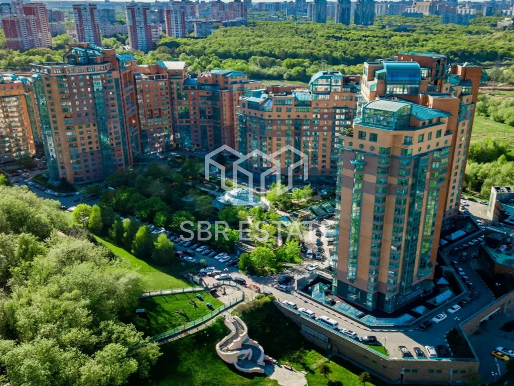 Продажа коммерческого помещения с арендатором ВинЛаб в ЖК Золотые ключи