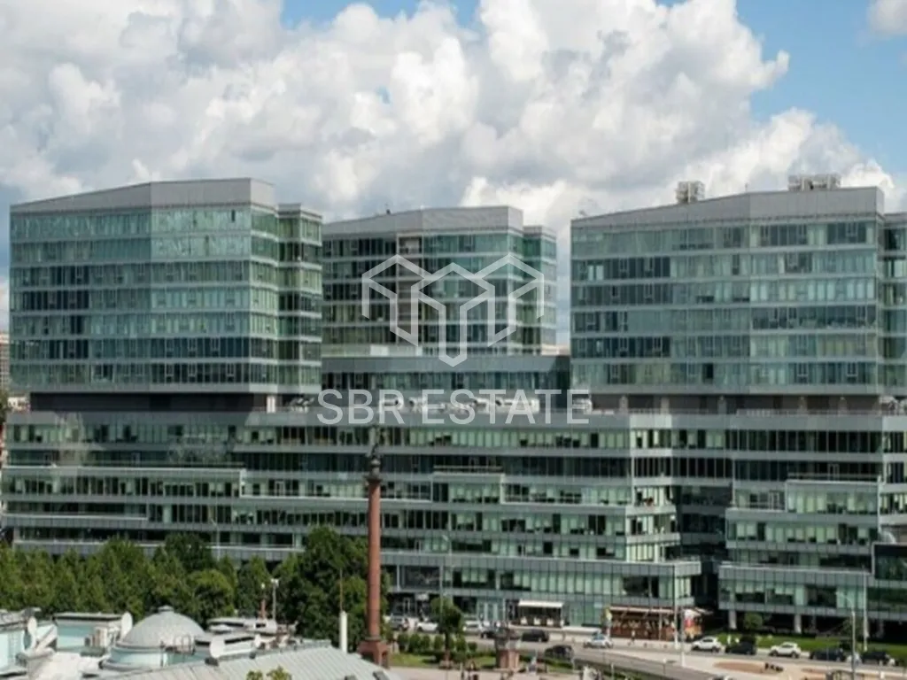 Офис 1670 м2 в Бизнес-центре «Легенда Цветного»