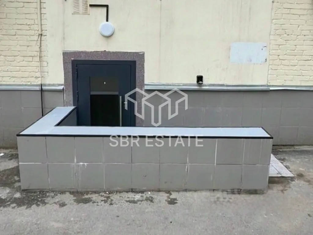 Продажа торгового помещения с арендатором Студия Декора