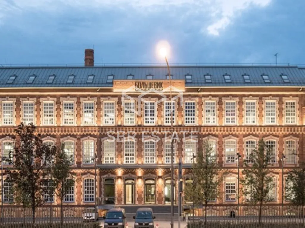 Офис 1579 м2 в Бизнес-комплексе «Большевик»