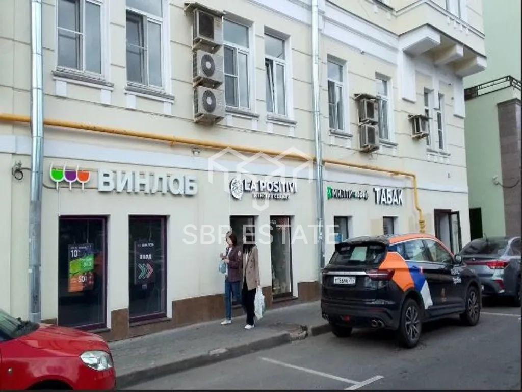 Продажа торгового помещения с арендатором Винлаб