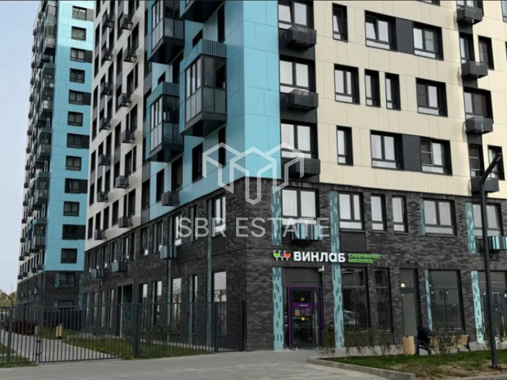 Продажа торгового помещения с арендатором магазин Винлаб